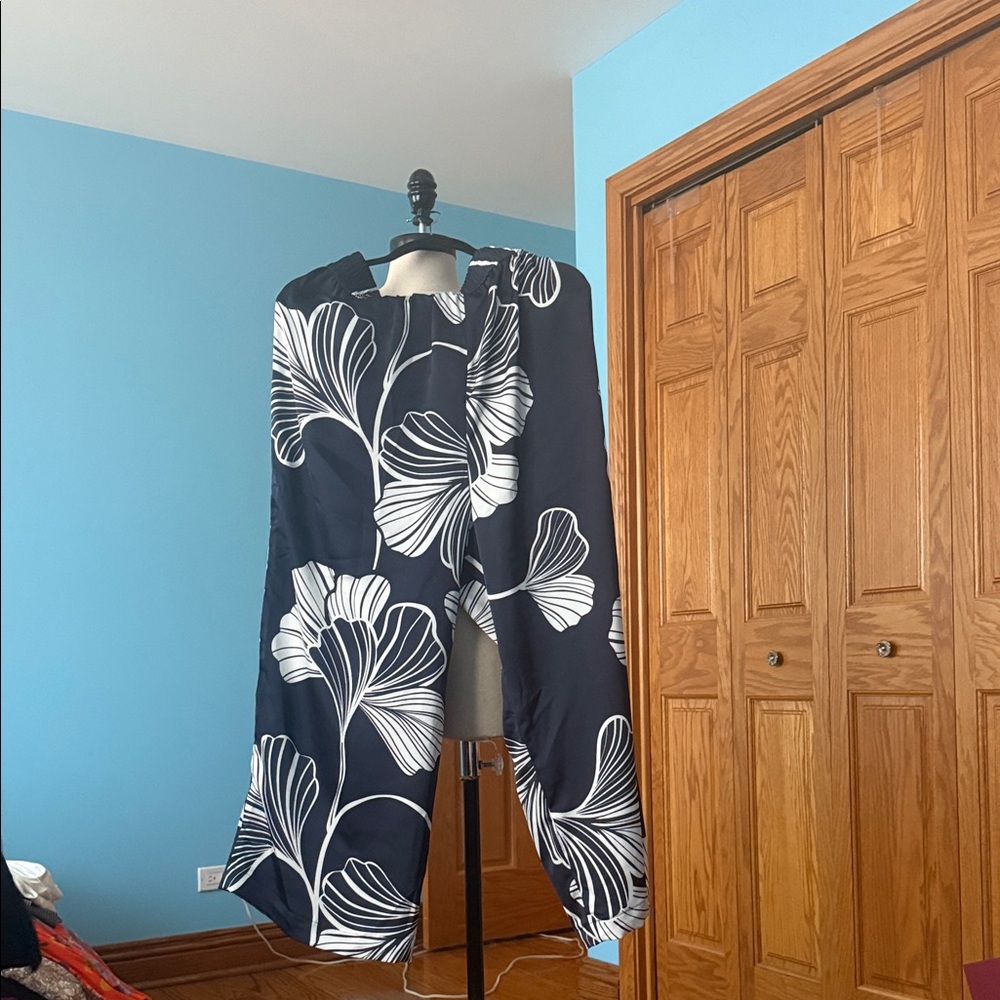 Elegant Black and White Floral Women's pants